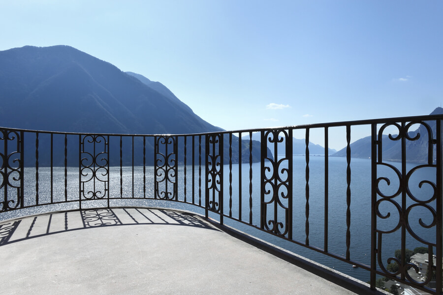 4 Benefits of Having an Iron Balcony